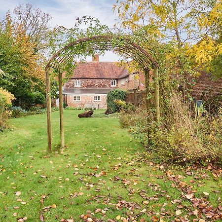 Host & Stay - The Bell House Wickhambreaux Exteriör bild